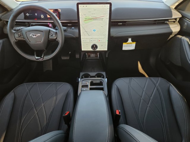 Vehicle image 13 of 22