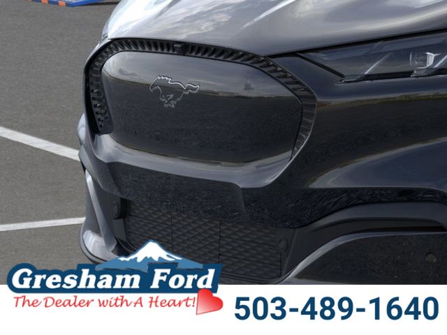Vehicle image 17 of 22