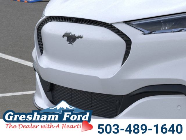 Vehicle image 17 of 22