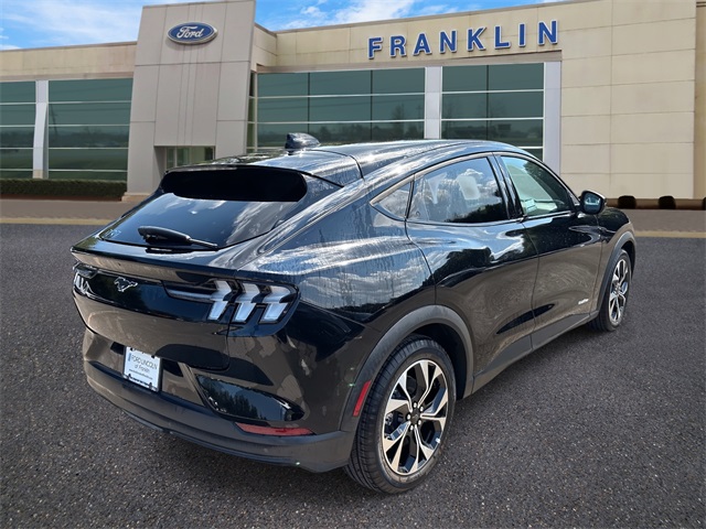 Vehicle image 6 of 31