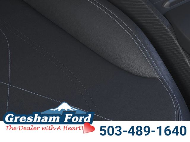 Vehicle image 15 of 21