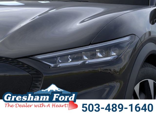 Vehicle image 17 of 21