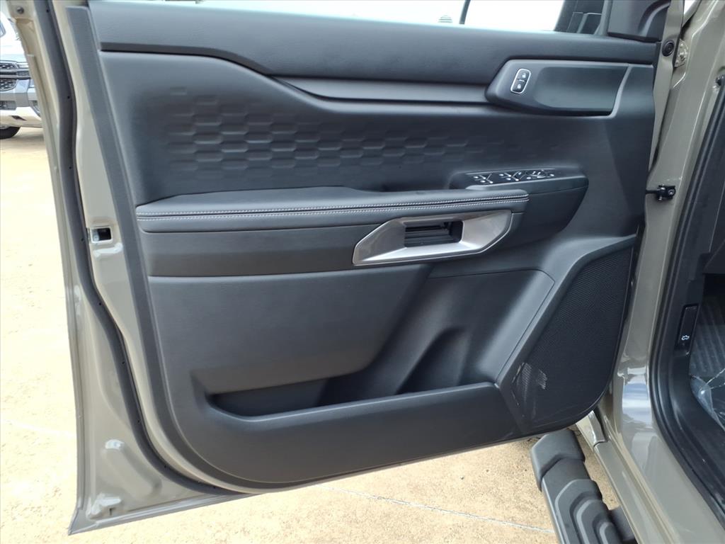 2025 Ford Ranger XLT Image 19 of 27