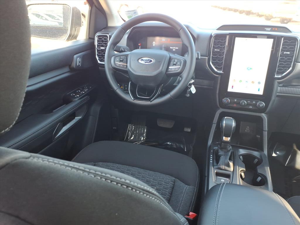 2025 Ford Ranger XLT Image 8 of 25