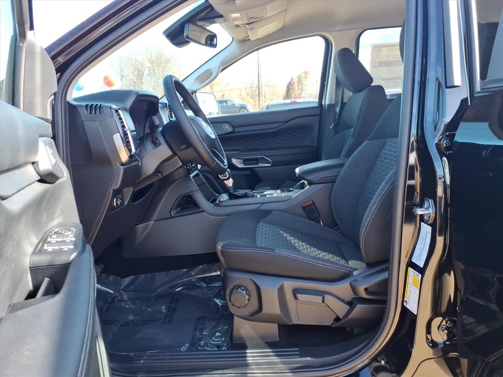 2025 Ford Ranger XLT Image 6 of 25