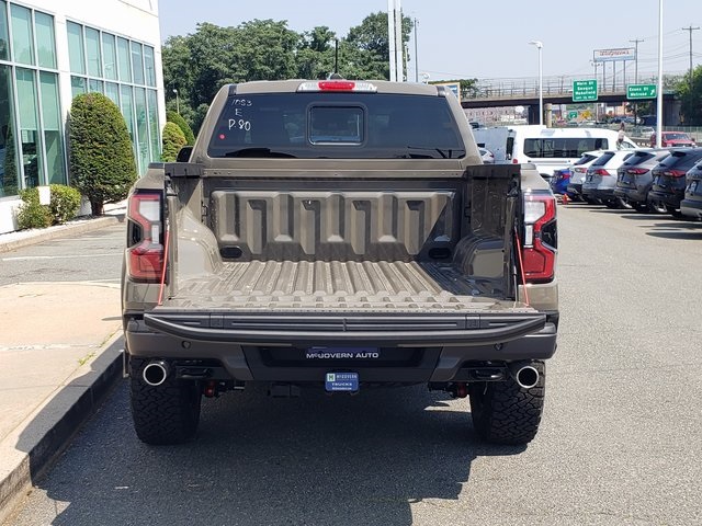 Vehicle image 10 of 39