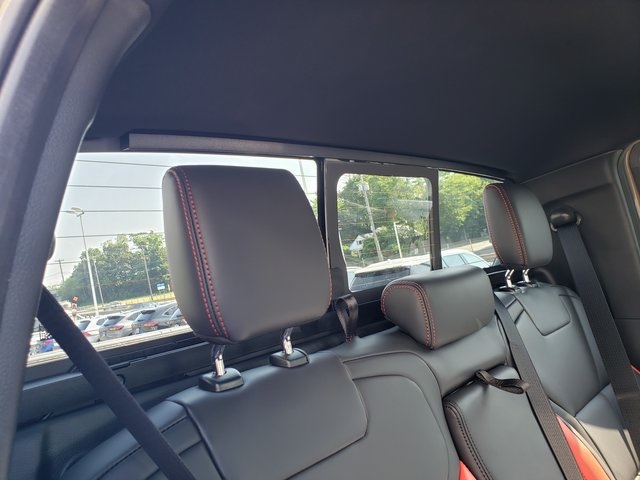 Vehicle image 13 of 39