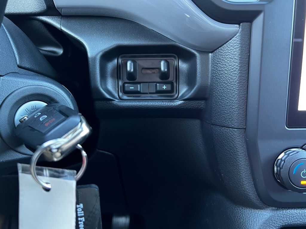 2025 Ford Ranger XL Image 29 of 32