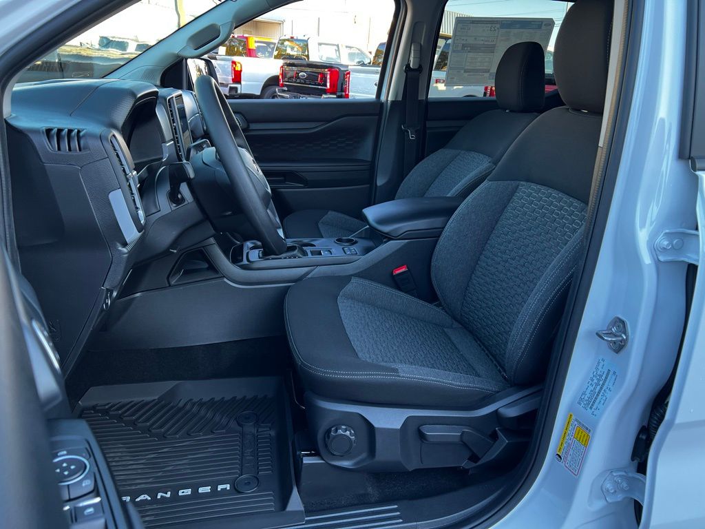 2025 Ford Ranger XL Image 10 of 32