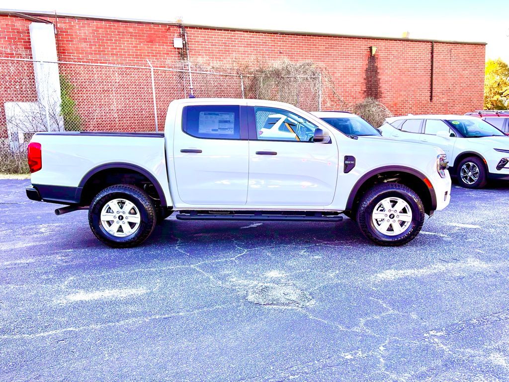 2025 Ford Ranger XL Image 3 of 32