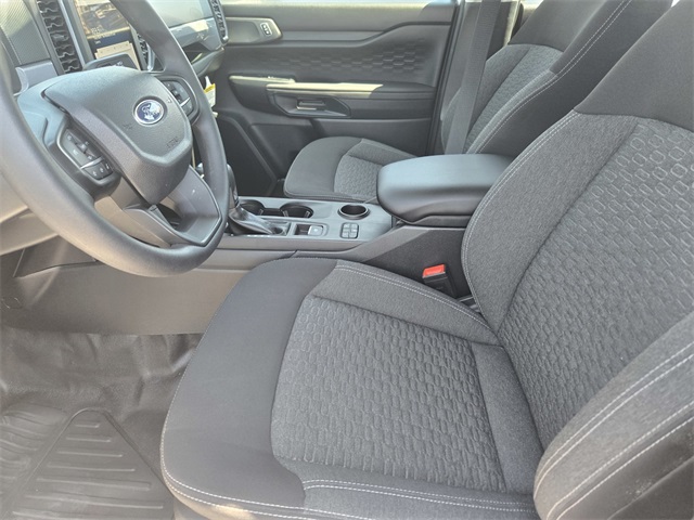 Vehicle image 4 of 11