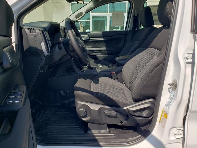 Vehicle image 13 of 30