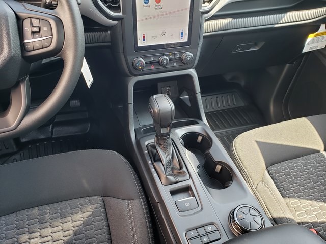 Vehicle image 27 of 30