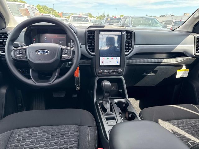 Vehicle image 7 of 17