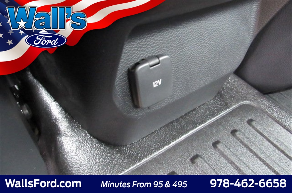 Vehicle image 20 of 28