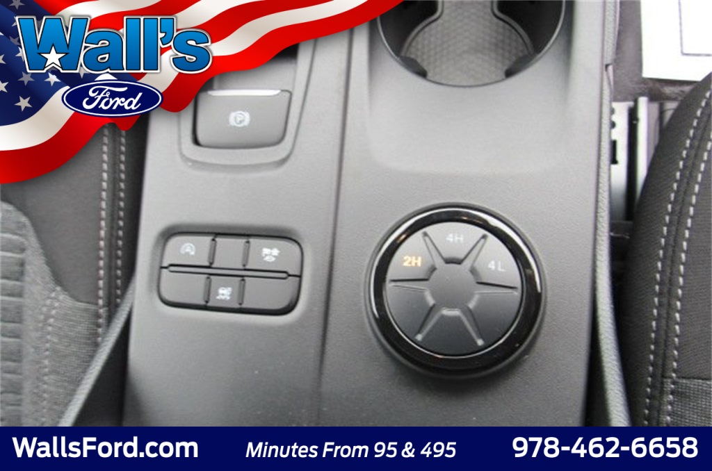 Vehicle image 25 of 28