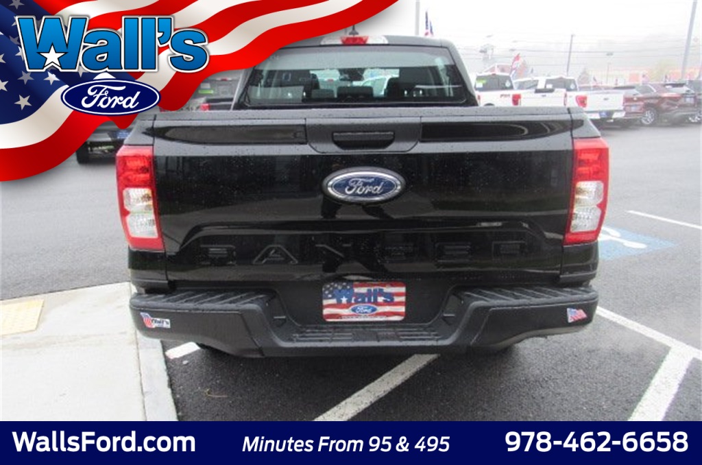 Vehicle image 12 of 28