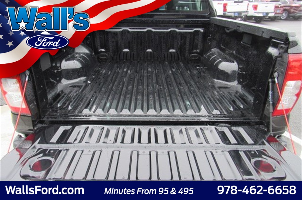 Vehicle image 13 of 28