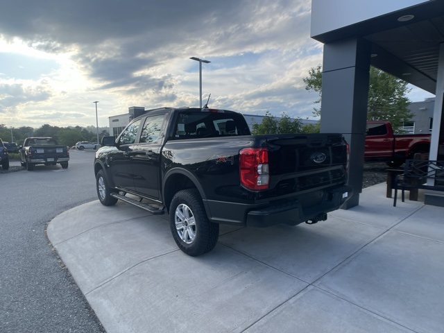 Vehicle image 7 of 37