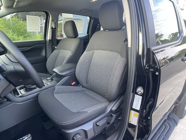 Vehicle image 14 of 37