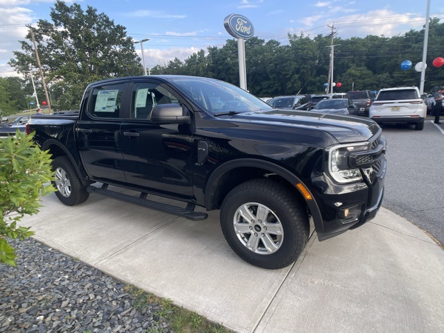 Vehicle image 3 of 37