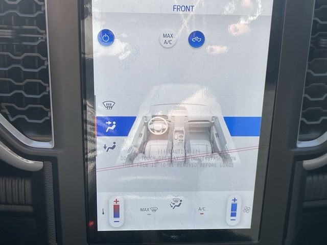 Vehicle image 27 of 37