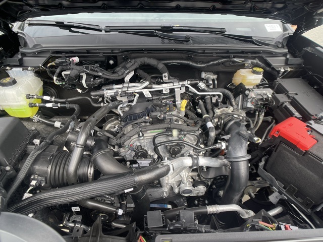 Vehicle image 10 of 37