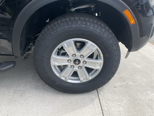 Vehicle image 11 of 37