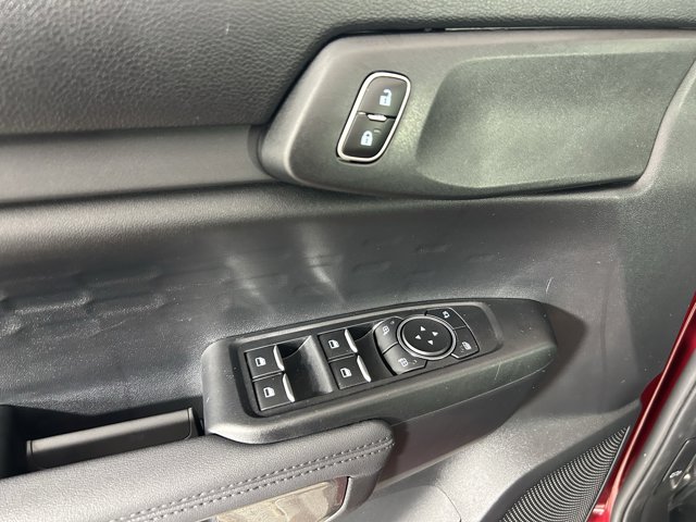 2025 Ford Ranger XLT Image 25 of 35