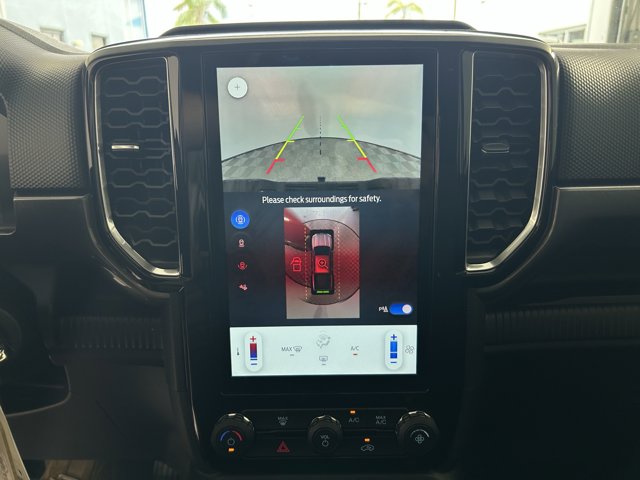 2025 Ford Ranger XLT Image 21 of 35