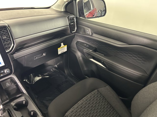 2025 Ford Ranger XLT Image 17 of 35