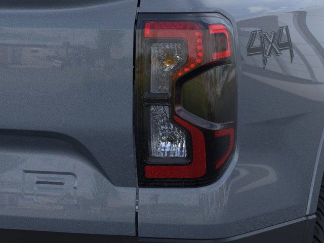 Vehicle image 41 of 44