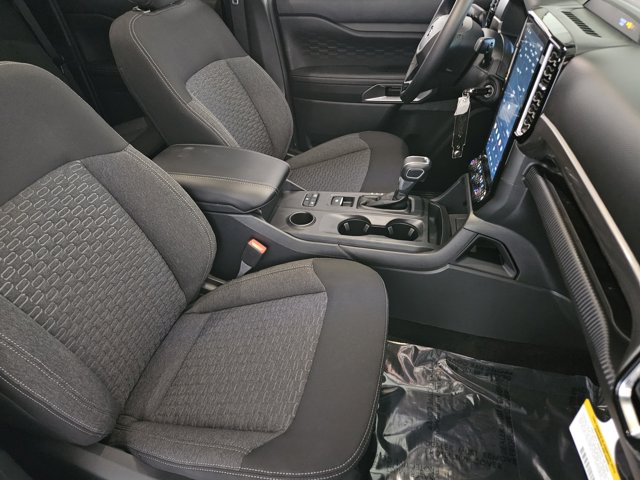2025 Ford Ranger XLT Image 16 of 32