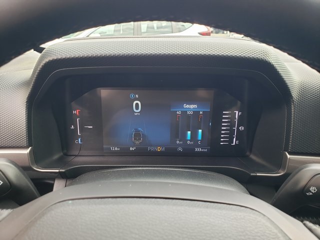 Vehicle image 27 of 33
