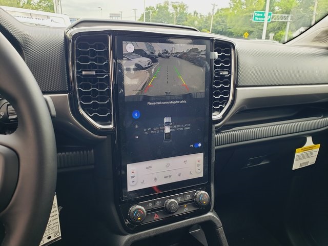 Vehicle image 20 of 33