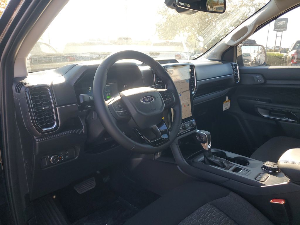 2025 Ford Ranger XLT Image 14 of 33