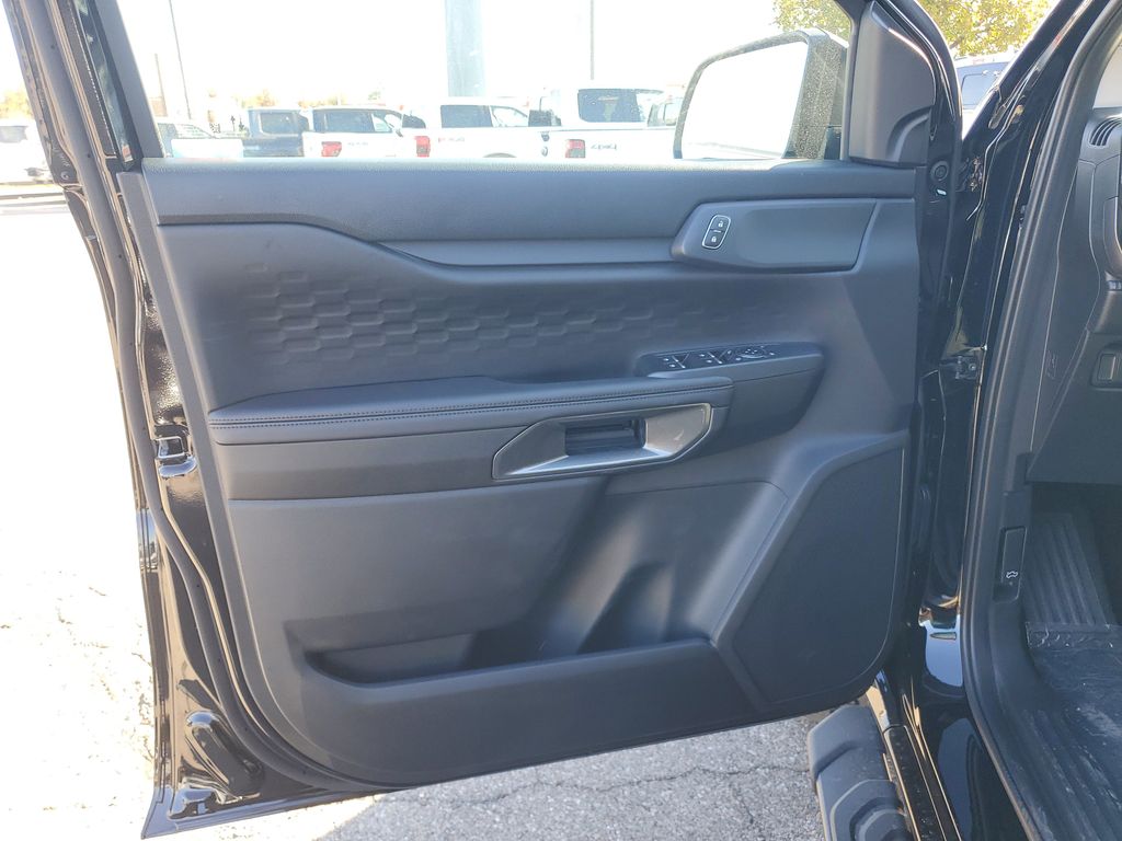 2025 Ford Ranger XLT Image 31 of 33