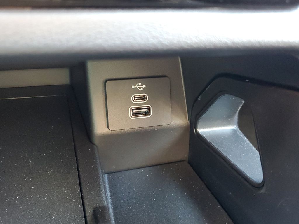 2025 Ford Ranger XLT Image 22 of 33