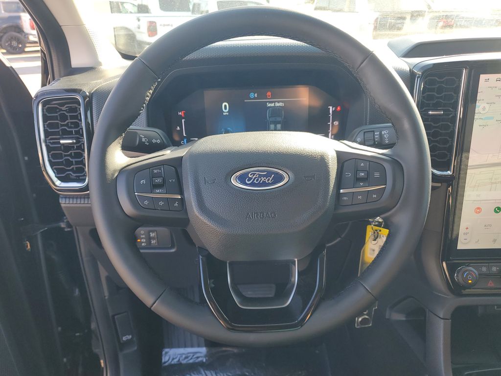 2025 Ford Ranger XLT Image 15 of 33