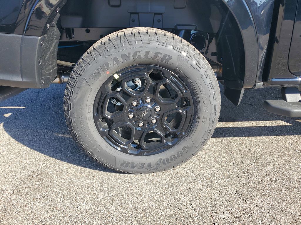 2025 Ford Ranger XLT Image 5 of 33