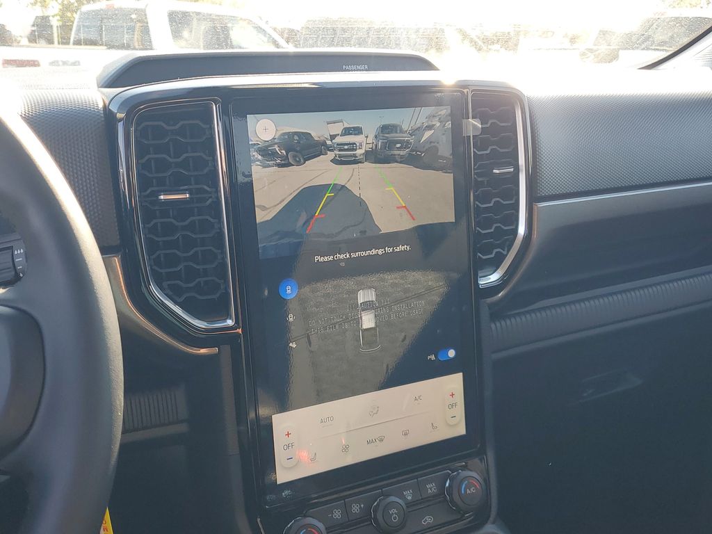 2025 Ford Ranger XLT Image 17 of 33