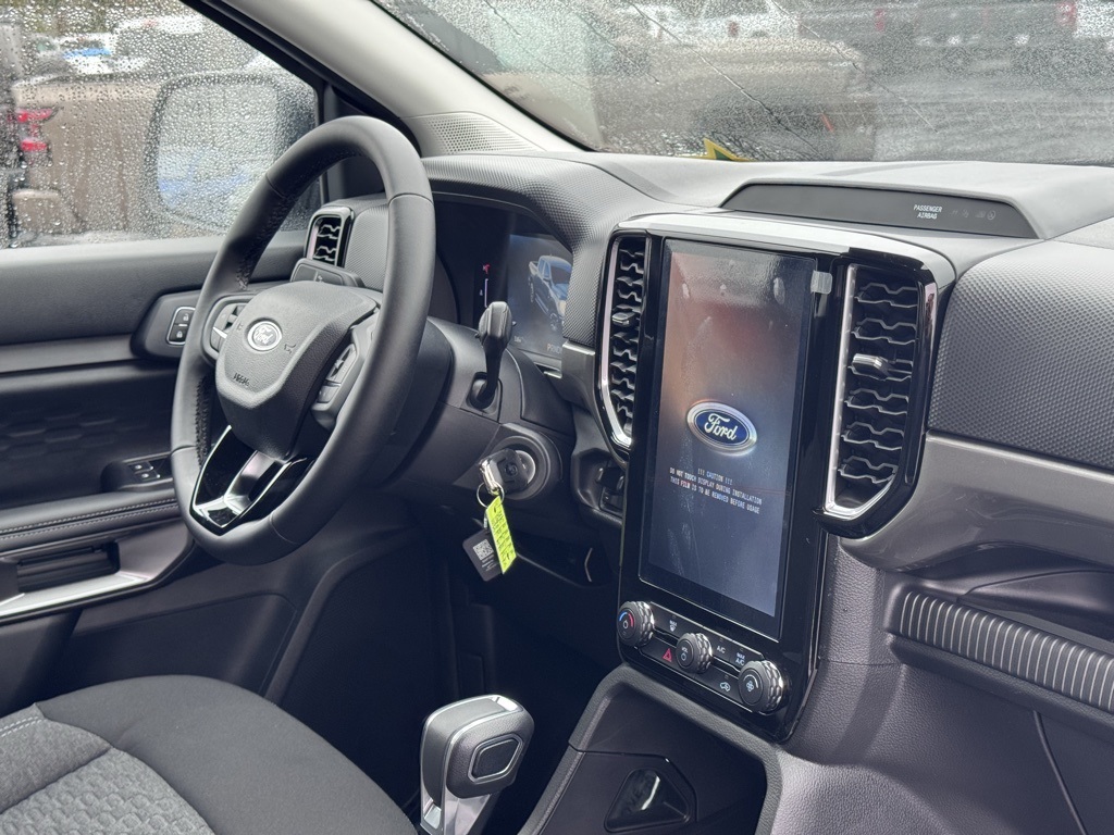 2025 Ford Ranger XLT Image 21 of 40