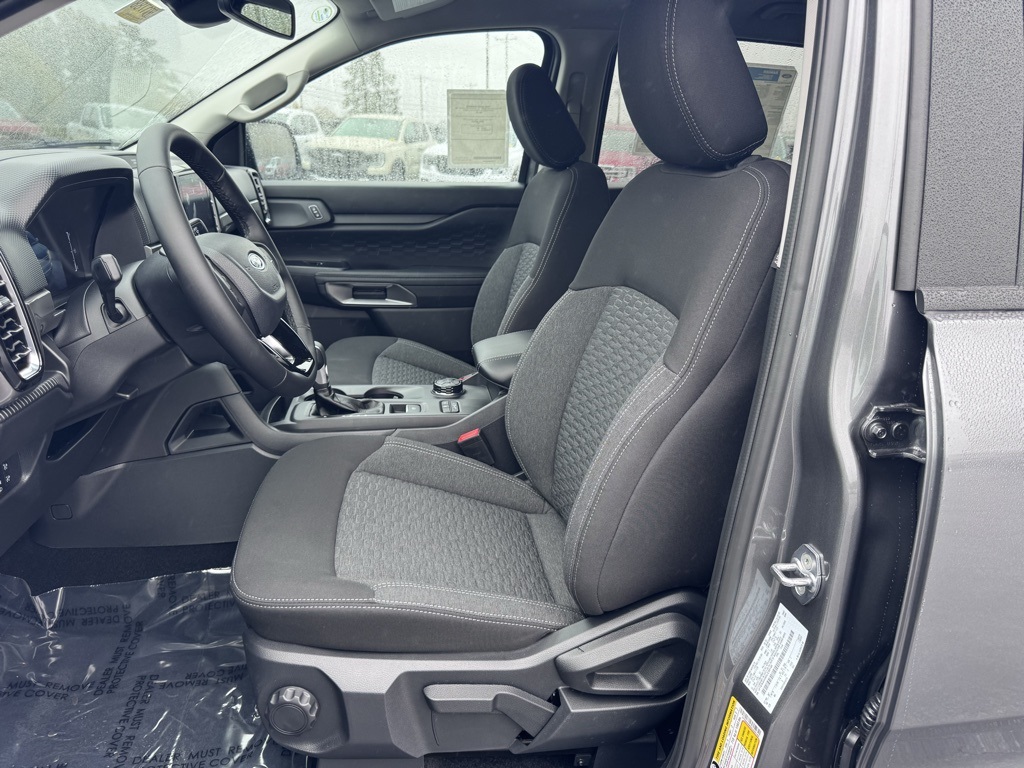 2025 Ford Ranger XLT Image 16 of 40