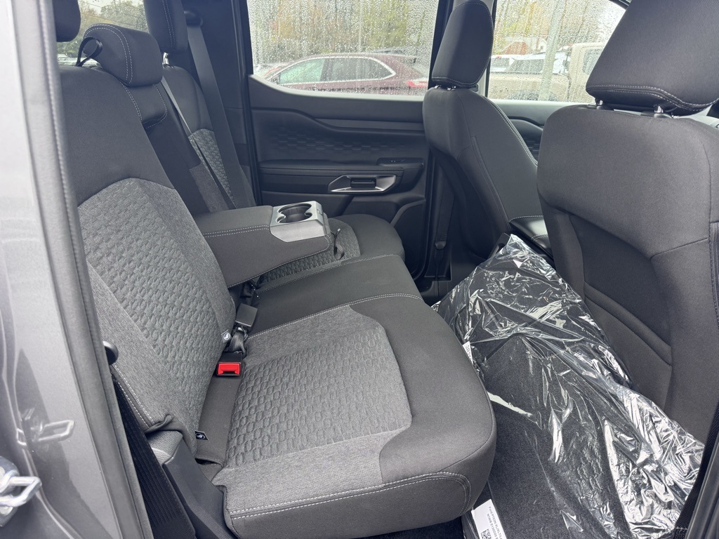2025 Ford Ranger XLT Image 17 of 40