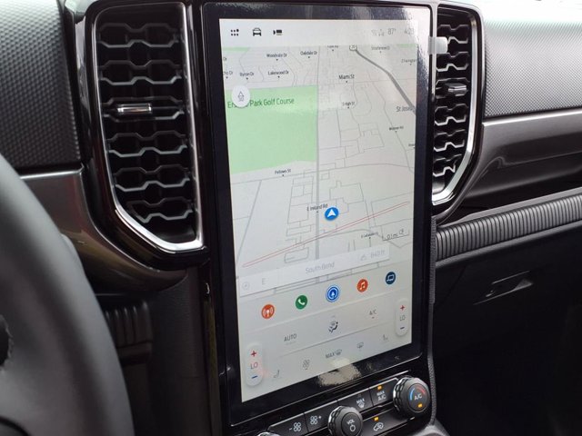 2025 Ford Ranger XLT Image 12 of 24