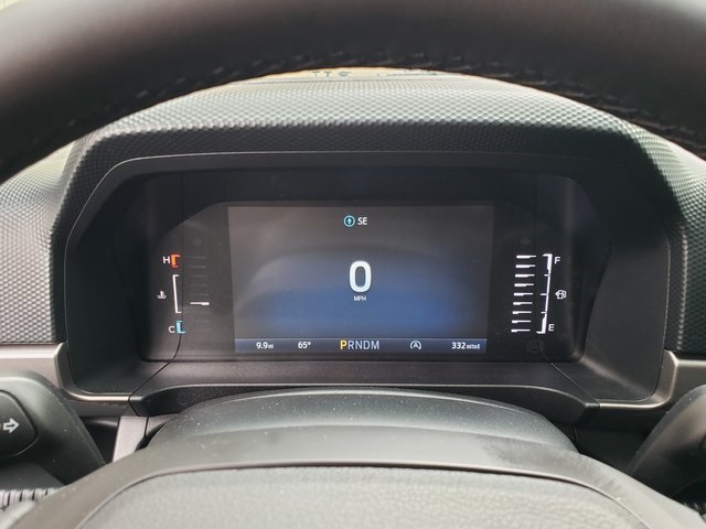 Vehicle image 28 of 33