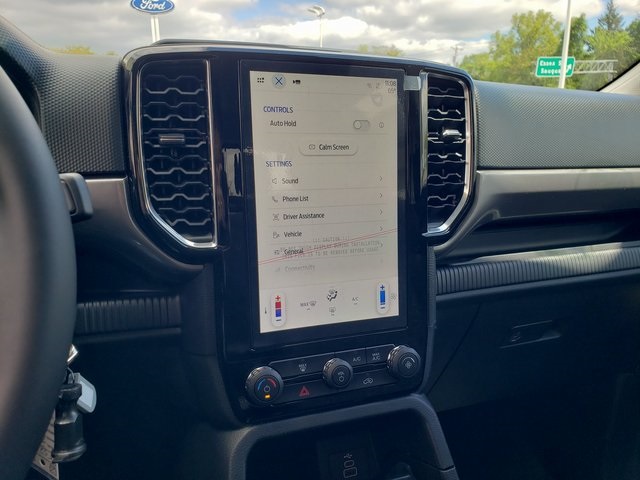 Vehicle image 24 of 33