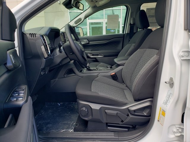 Vehicle image 12 of 33