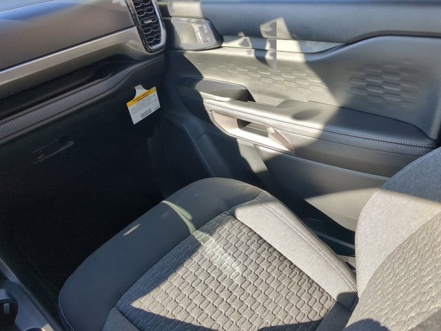 2025 Ford Ranger XLT Image 38 of 63