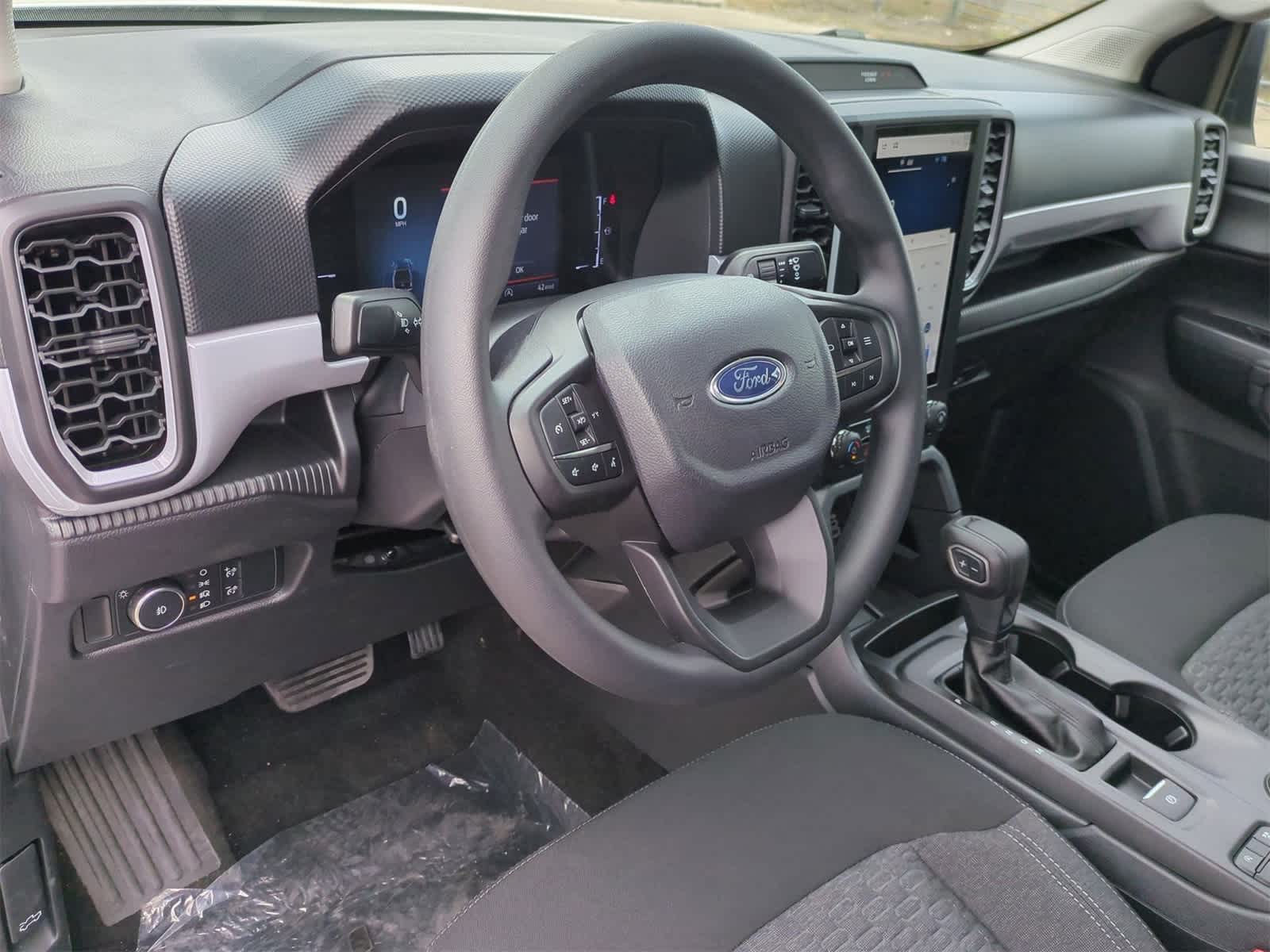 2025 Ford Ranger XL Image 18 of 32